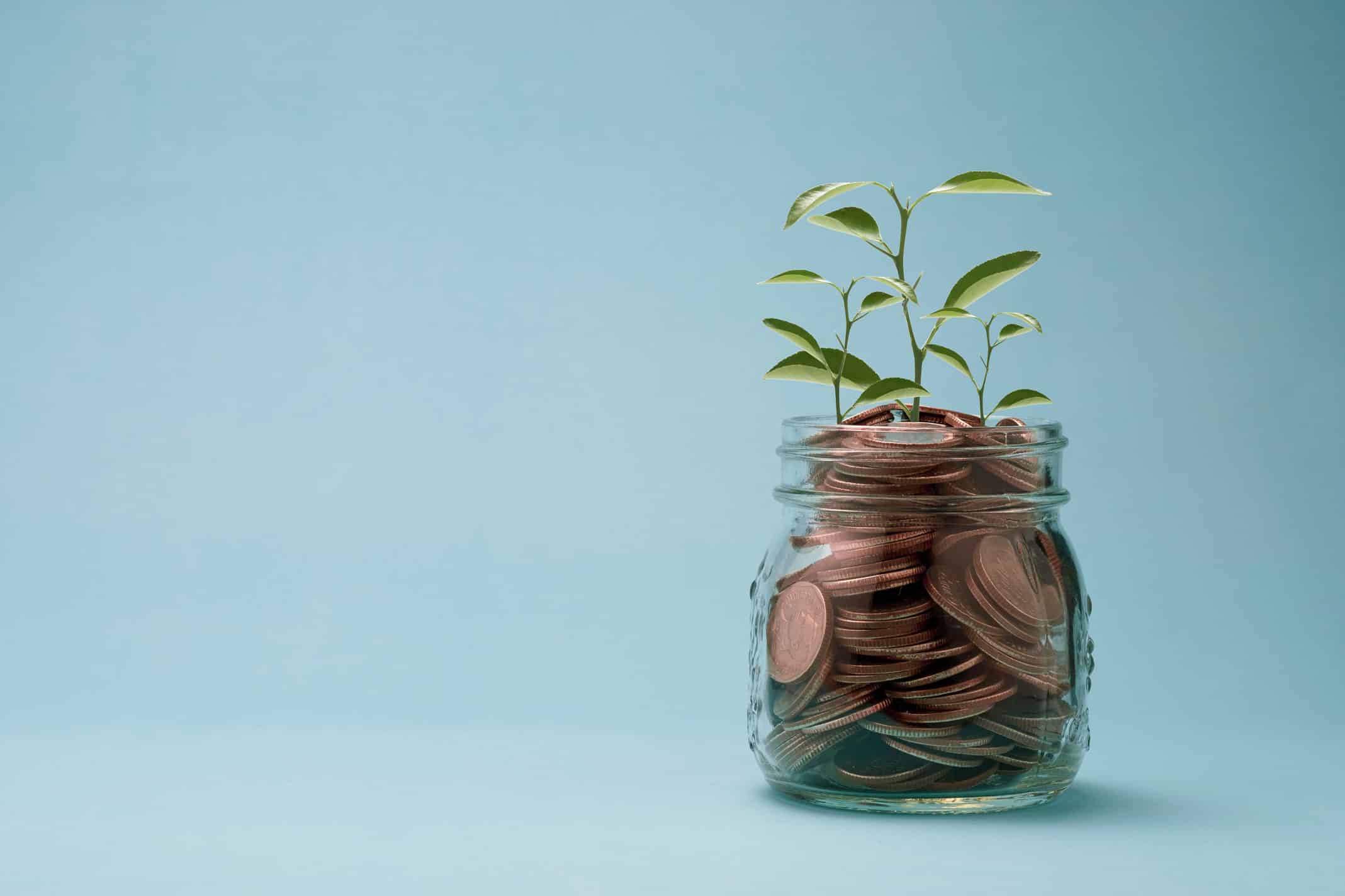 AdobeStock_362566564 Pot of money.